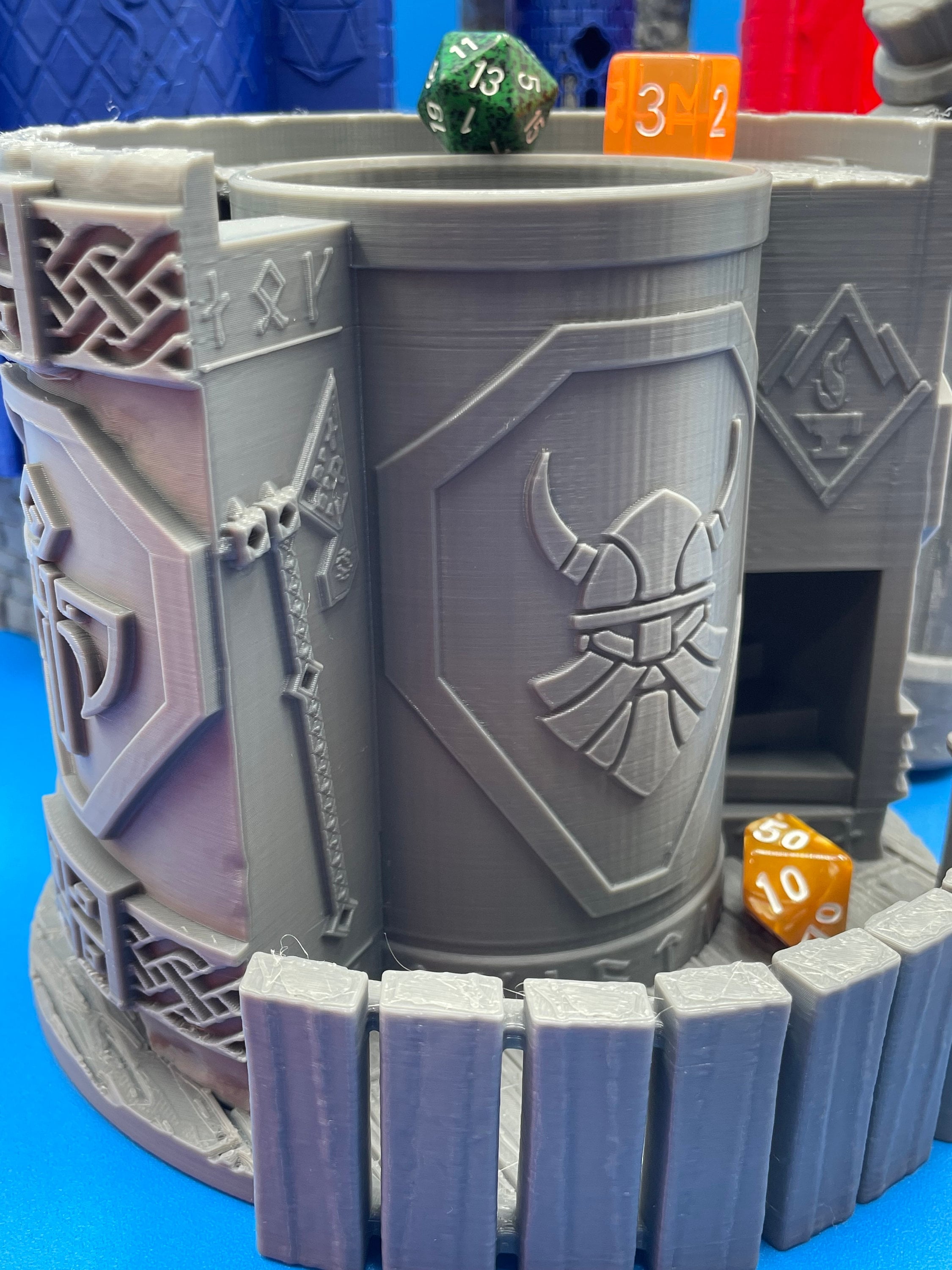 Deluxe Can Holding Dice Towers